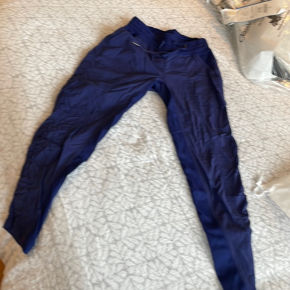 Lulu lemon studio pant size 2